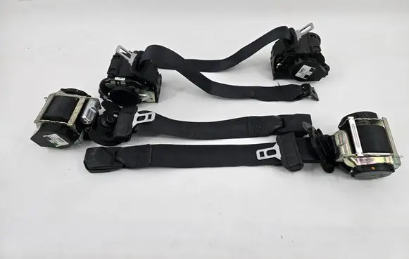 Renault Clio V Set of seat belts 868851055R 868847927R 888408000R
