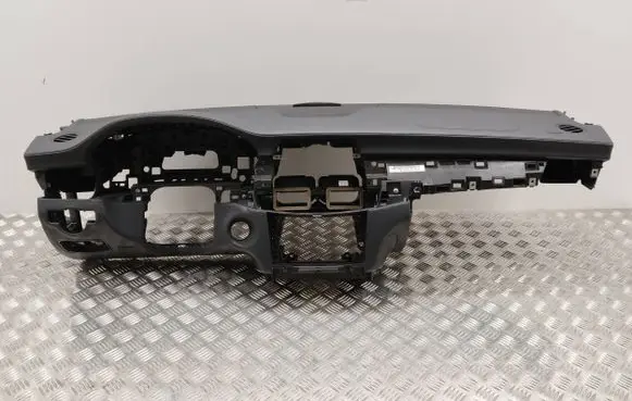 Mercedes-Benz CLS C218 AMG Dashboard 2186802287