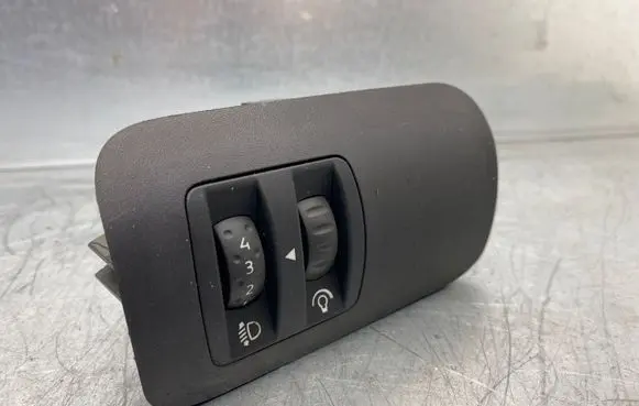Renault Megane II Headlight level height control switch 8200176081 7785 8200095495B
