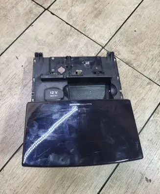 Mercedes-Benz S W221 Ashtray (front) A2216801310 AEJ09ZBAG 26032013