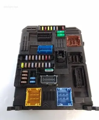 Opel Mokka B Fuse box set 9832881080 28709110 3022142519