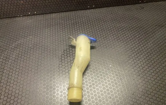 Volvo S80 Window washer liquid tank fill tube 9484573