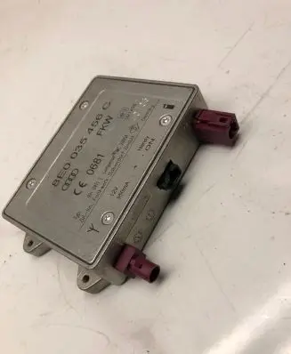Audi A6 S6 C6 4F Antenna control unit 8E0035456C 09104112