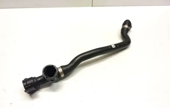 BMW 5 G30 G31 Engine coolant pipe/hose 8602651 16269713 7007670