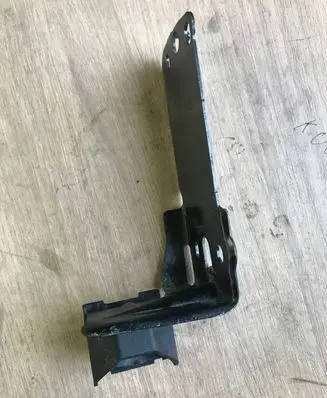 BMW 3 E90 E91 Radiator support slam panel bracket 7117811 23781010