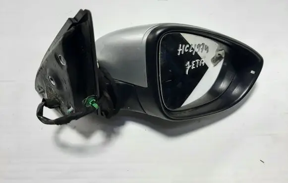 Volkswagen Jetta VI Front door electric wing mirror 5C8857502