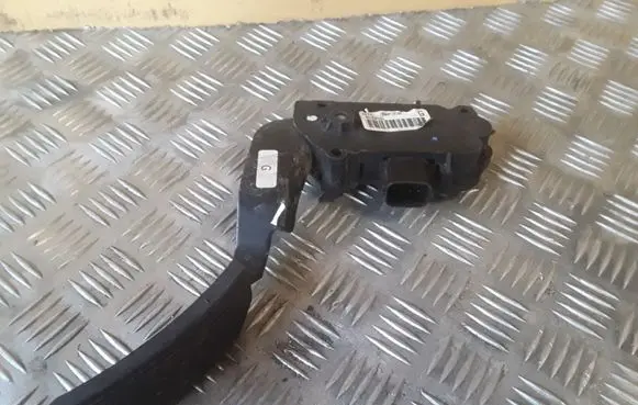 Nissan Murano Z50 Accelerator throttle pedal 18002CA100 027NE0020
