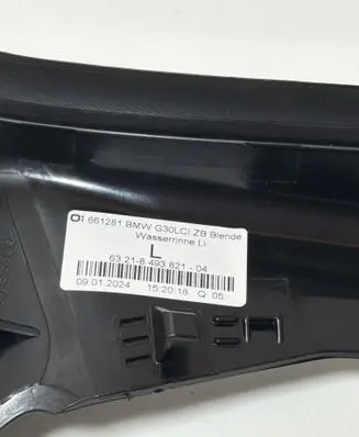 BMW 5 G30 G31 G38 Rear/tail light trim molding 8493821 63218493821