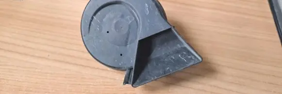 Audi A4 S4 B7 8E 8H Horn signal 8E0951221C