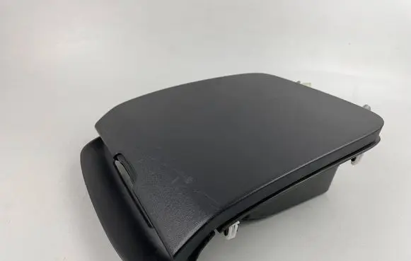 Glove box