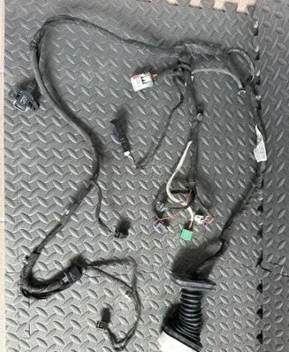 Dodge Challenger Front door wiring loom P68278030AC WR0938U1463
