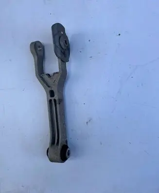 Jeep Cherokee Gearbox mounting bracket 68257201AB