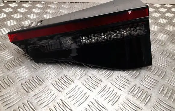 Toyota Yaris Cross Rear/tail lights 815800DB80