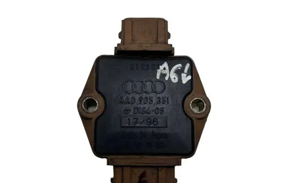 Audi A8 S8 D2 4D Ignition amplifier control unit 4A0905351 DIS405 F1E3E