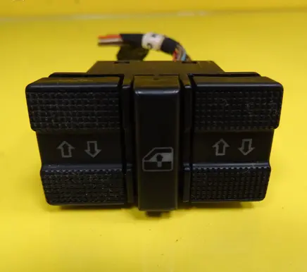 Volkswagen Golf III Electric window control switch 1H0959855A