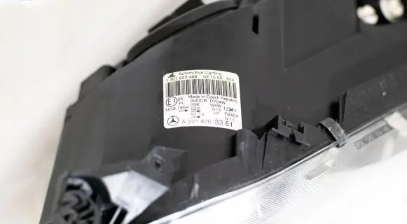 Mercedes-Benz S W221 Headlight/headlamp A2218203361 1307022468