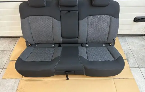 Ford Ranger Rear seat 