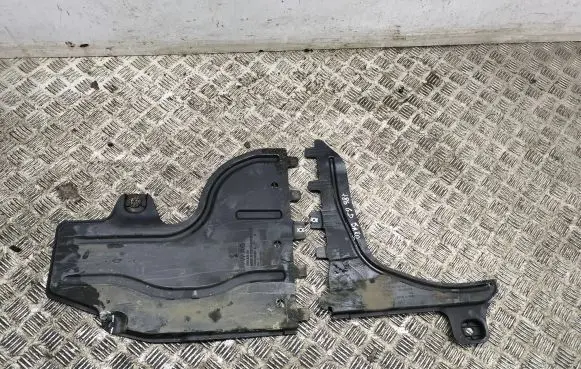 Seat Leon IV Fuel tank bottom protection 5WA825101 5WA825102A