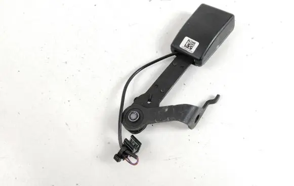 BMW 6 G32 Gran Turismo Rear seatbelt buckle 7382248