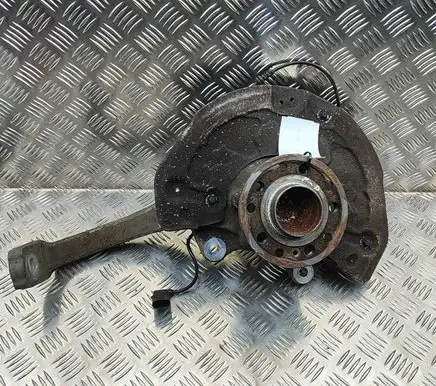 Front wheel hub