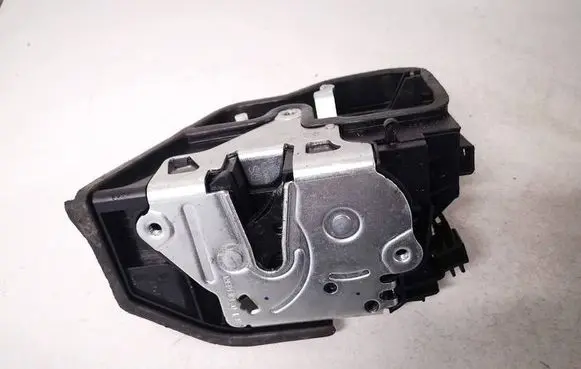 BMW 5 F10 F11 Rear door lock 7202147 A046998