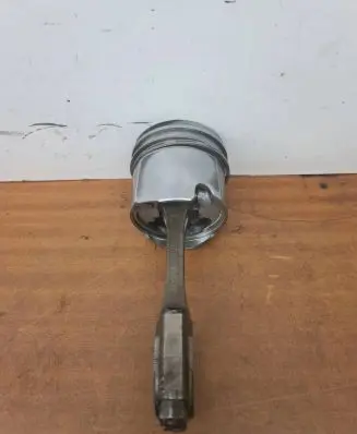 Peugeot Partner Piston with connecting rod