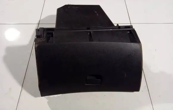 Renault Laguna III Glove box 685000001r