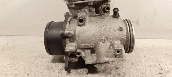 Jaguar XF X260 EGR thermostat G4D35H273AA 704923040 02815E0008