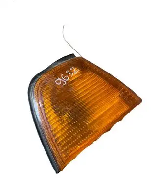 Audi 80 90 B3 Front indicator light E130234