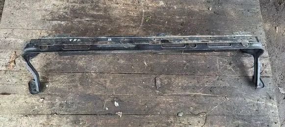 Volvo V50 Bottom radiator support slam panel 