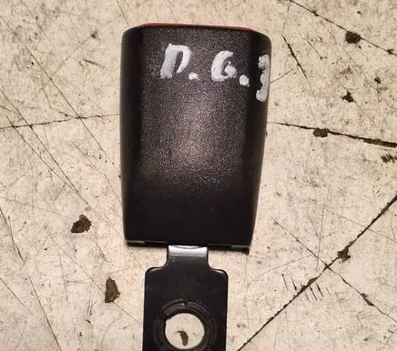 Chevrolet Captiva Rear seatbelt buckle Y30991 FHB17