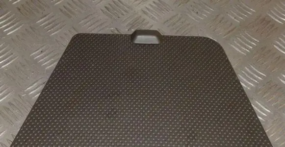 Nissan X-Trail T30 Glove box in trunk 