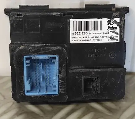 Peugeot 308 Other control units/modules 9832228080 E172640 E1065901