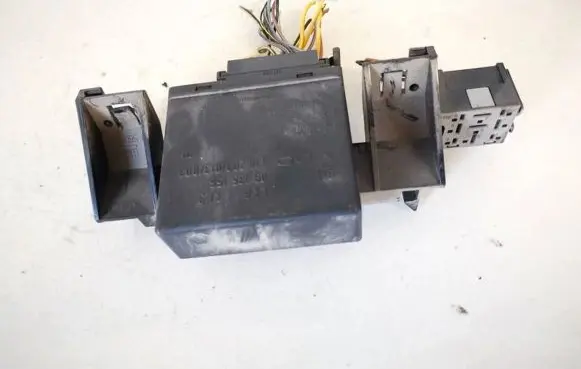 Opel Zafira A Other relay 09135156 410203013003