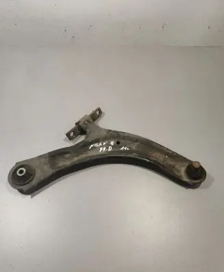 Nissan Qashqai Front lower control arm/wishbone