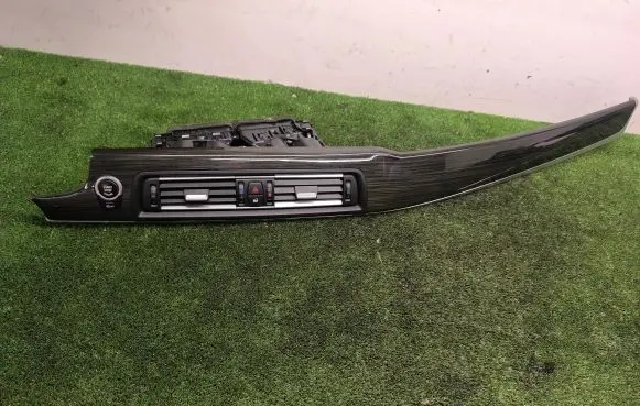 BMW 5 F10 F11 Dash center air vent grill 9166891 14537310