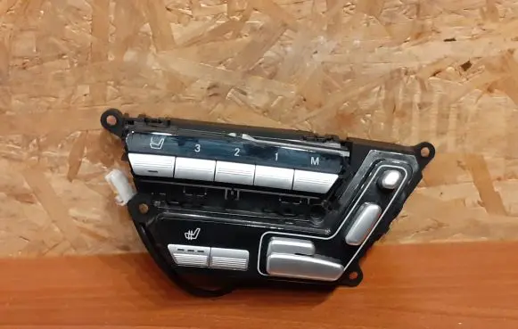 Mercedes-Benz S W221 Seat control switch 2519 A2218700558
