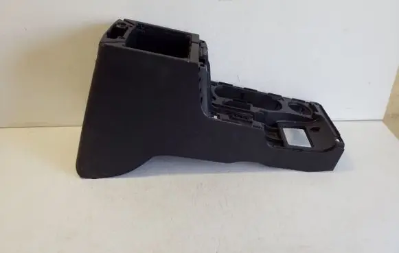 Mitsubishi L200 Other center console (tunnel) element 364XAV
