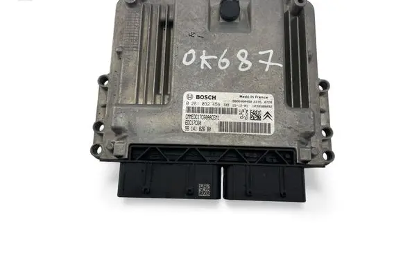 Peugeot 3008 I Engine control unit/module ECU 9814182680 0281032456