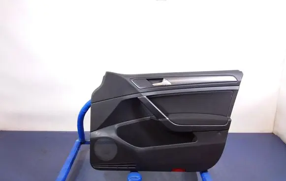 Volkswagen Golf Sportsvan Door card panel trim set 