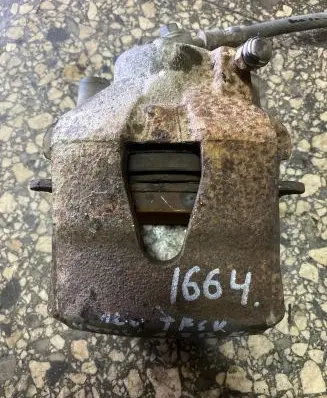 Skoda Yeti (5L) Front brake caliper