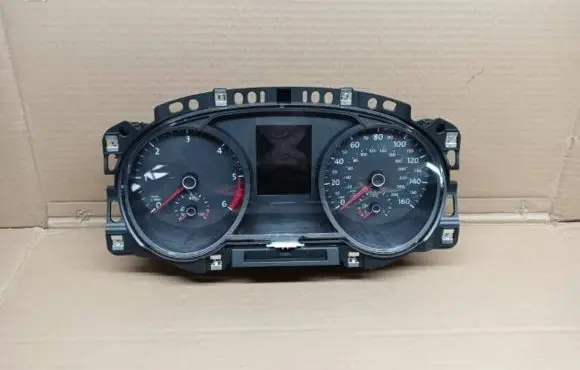 Volkswagen Golf VII Speedometer (instrument cluster) 5G1920931 VDD02411 1455021952