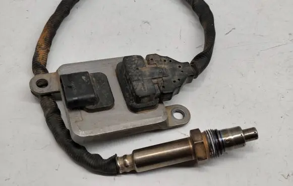 Mercedes-Benz Vito Viano W447 Lambda probe sensor A0009058411 A3C01067400608 0009058411