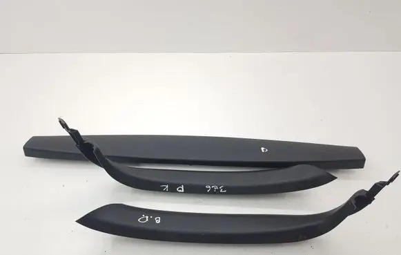 Mazda CX-7 Tailgate/trunk upper cover trim EG2168930 EG2168940