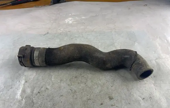 Audi A8 S8 D3 4E Engine coolant pipe/hose 3B0122291K 3B0122291