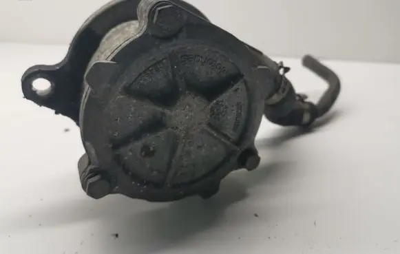 BMW 5 E39 Vacuum pump 221057 024375
