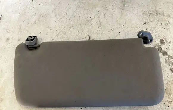Nissan Navara D22 Sun visor