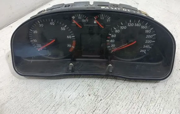 Volkswagen PASSAT B5 Speedometer (instrument cluster) 3B0919881F 110008794006