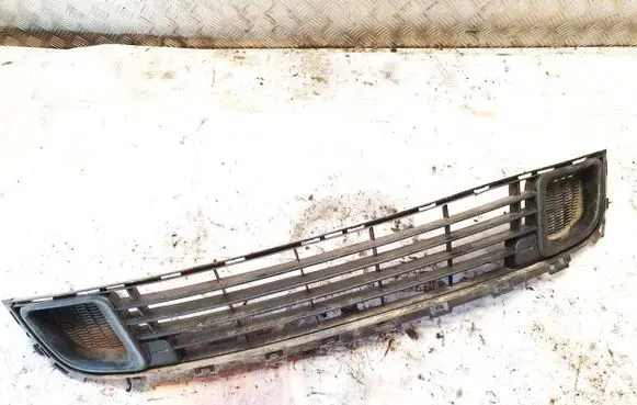 Citroen C5 Front bumper lower grill 9681052677