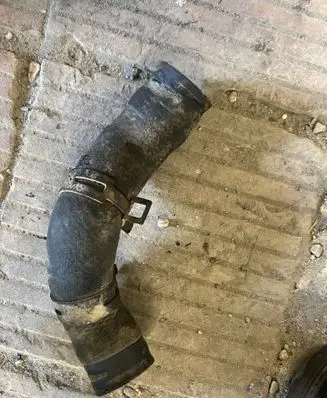 Toyota RAV 4 (XA20) Engine coolant pipe/hose